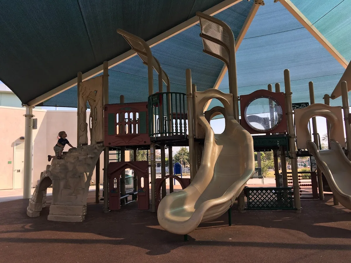 Tiara Street Park