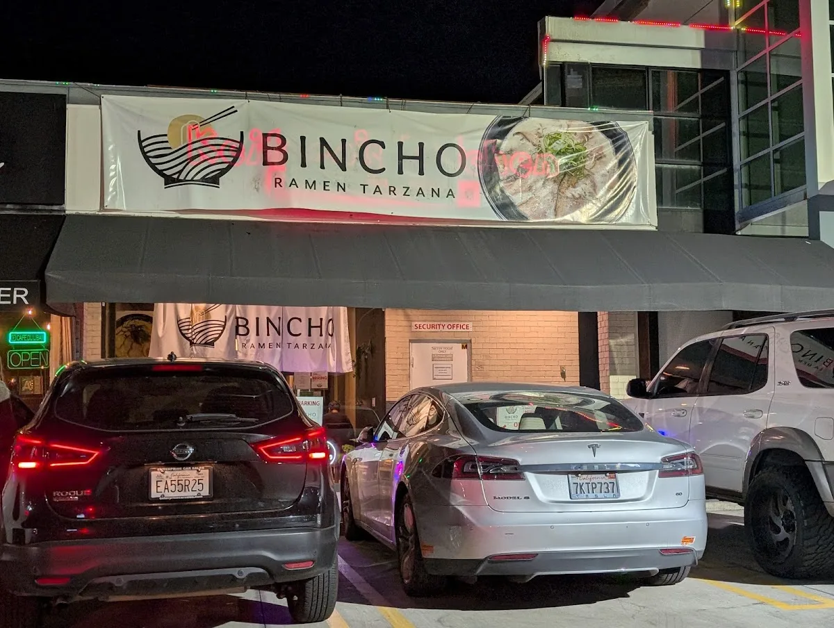 BINCHO RAMEN TARZANA