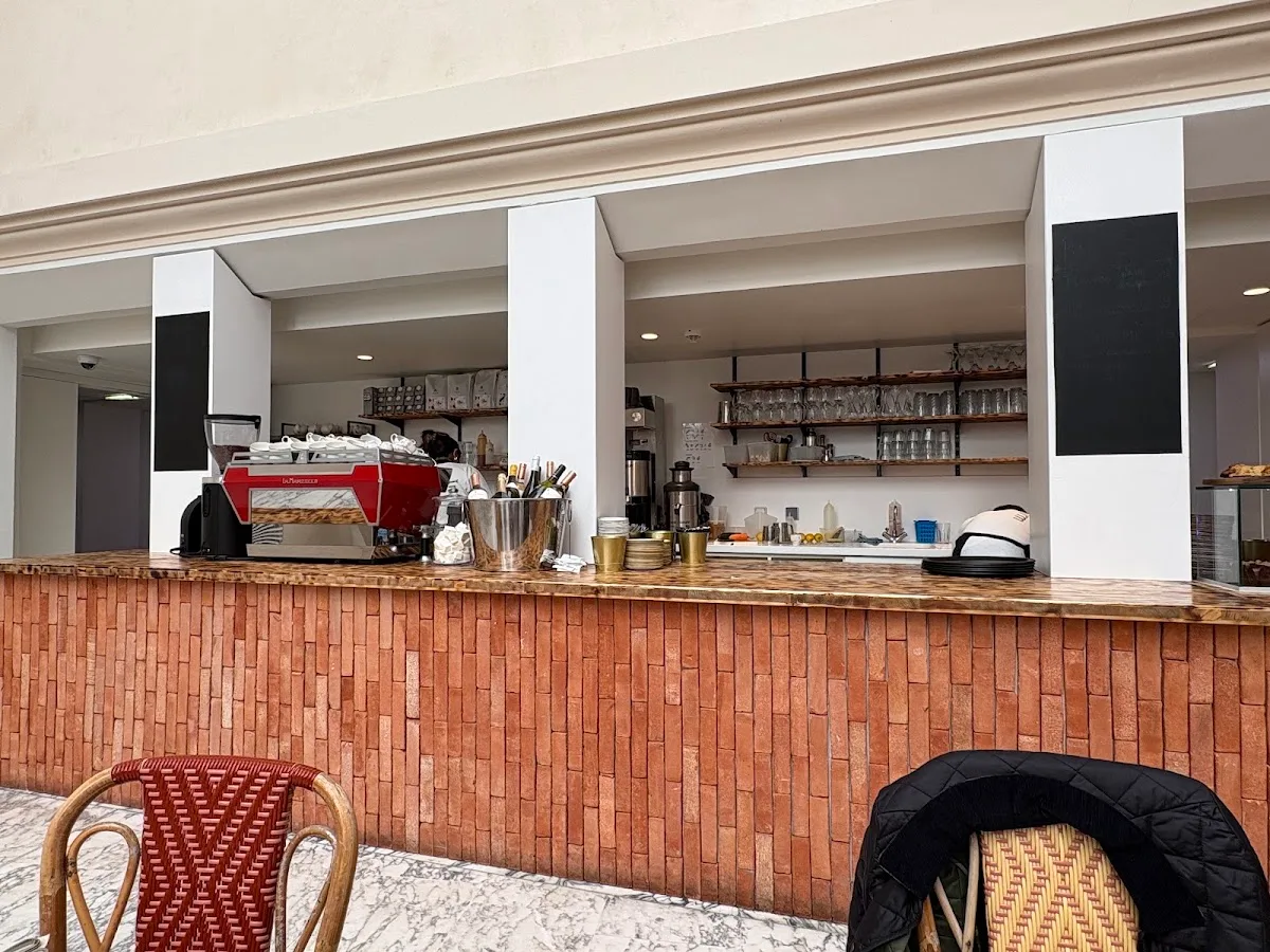 Inform coffe shop