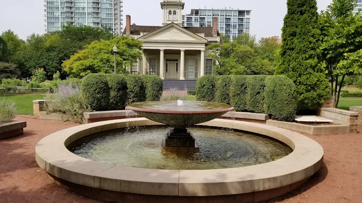 Chicago Women's Park And Gardens