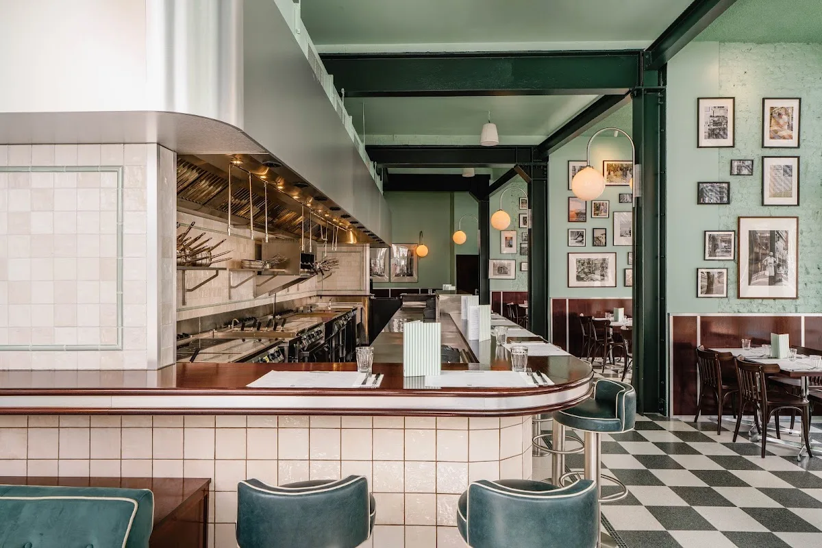 Lina Stores South Kensington - Italian Restaurant