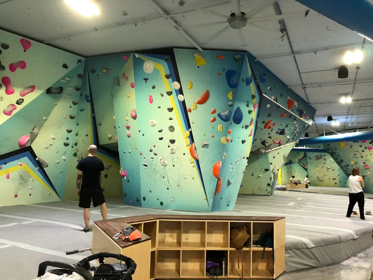 Verdigo Boulders