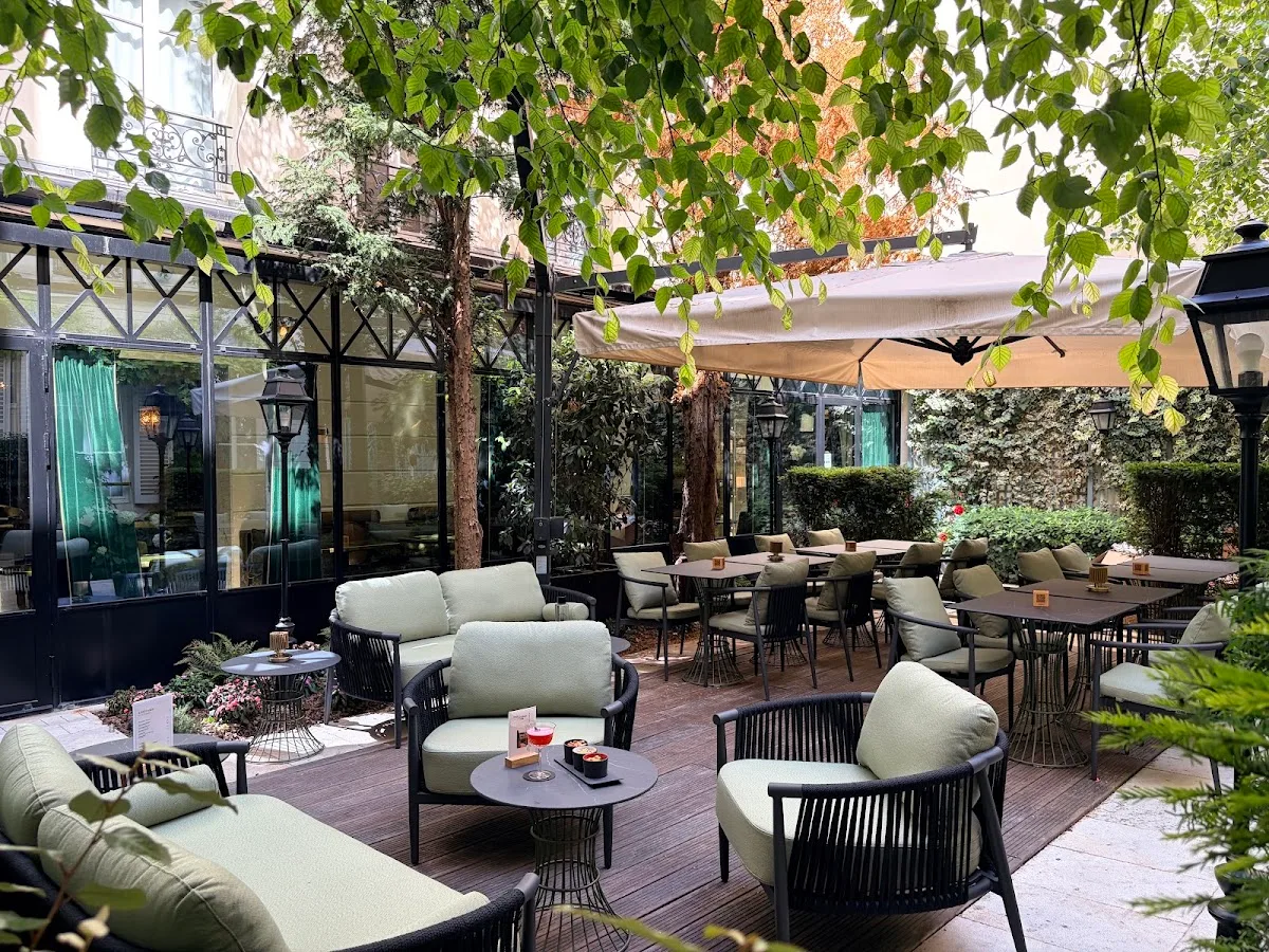 The Byron Bar