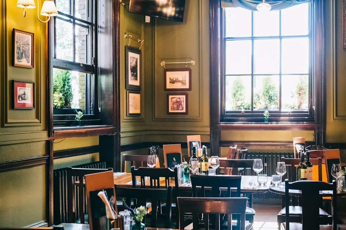 The Hung Drawn & Quartered, EC3