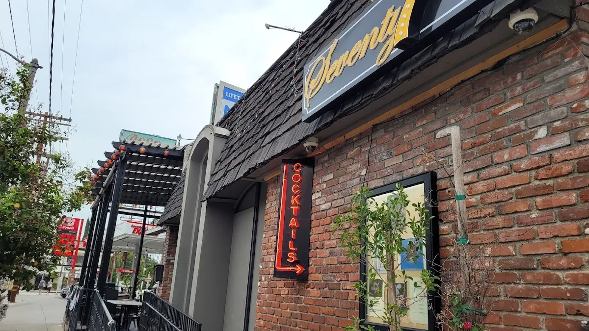 Rocco's Tavern -Studio City