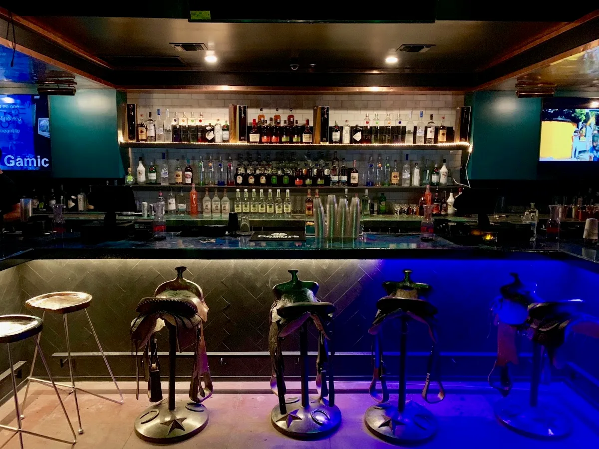 Woody's Bar