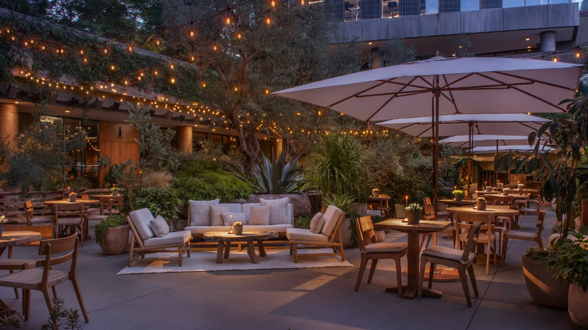 Juniper Lounge and Garden