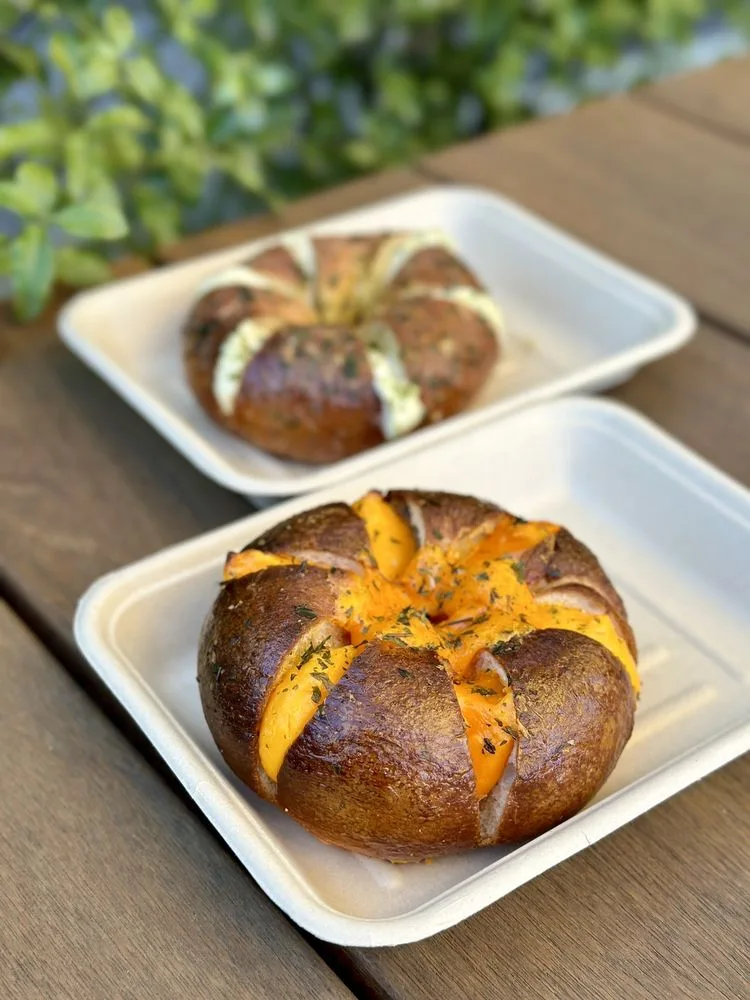 Calic Bagel
