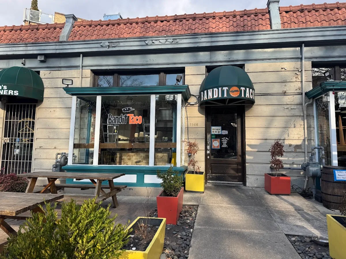 Bonne Vie Cafe and Bistro