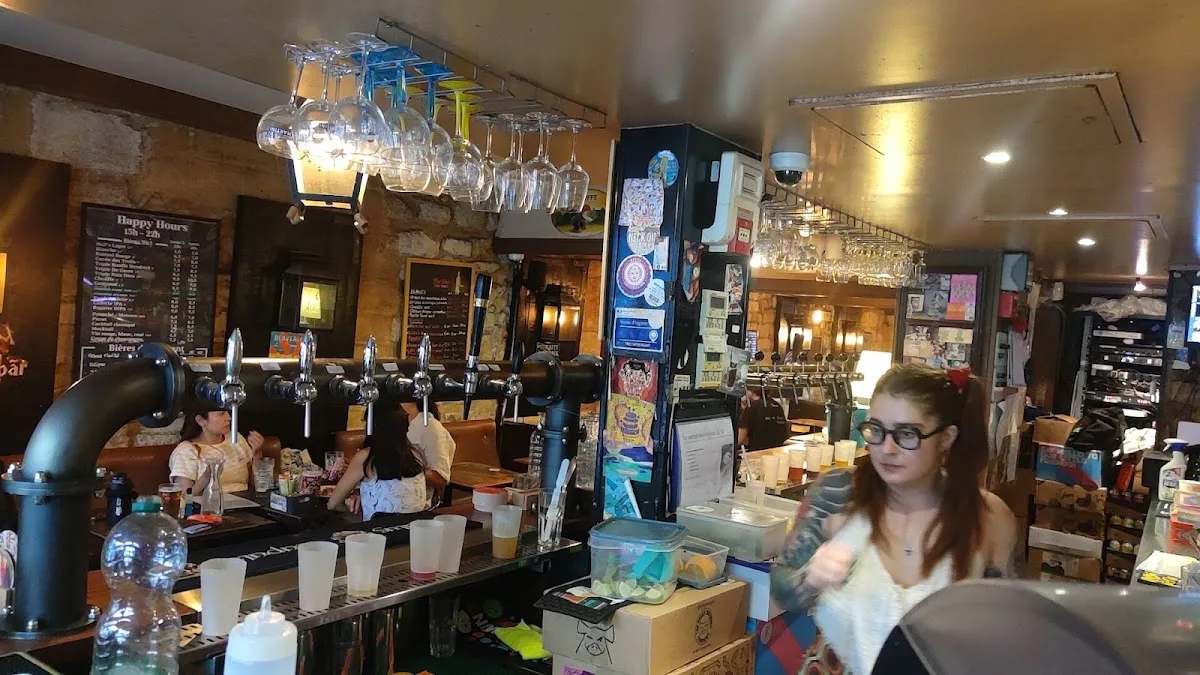 Hall's Beer Tavern