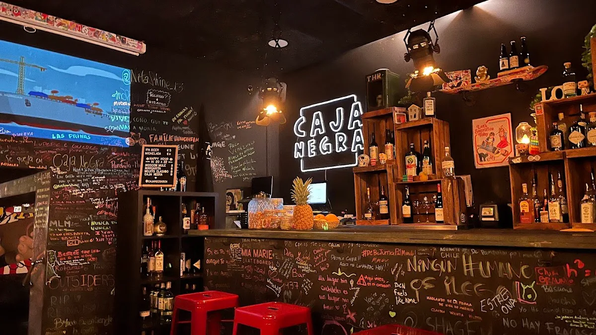CAJA NEGRA COCKTAILS