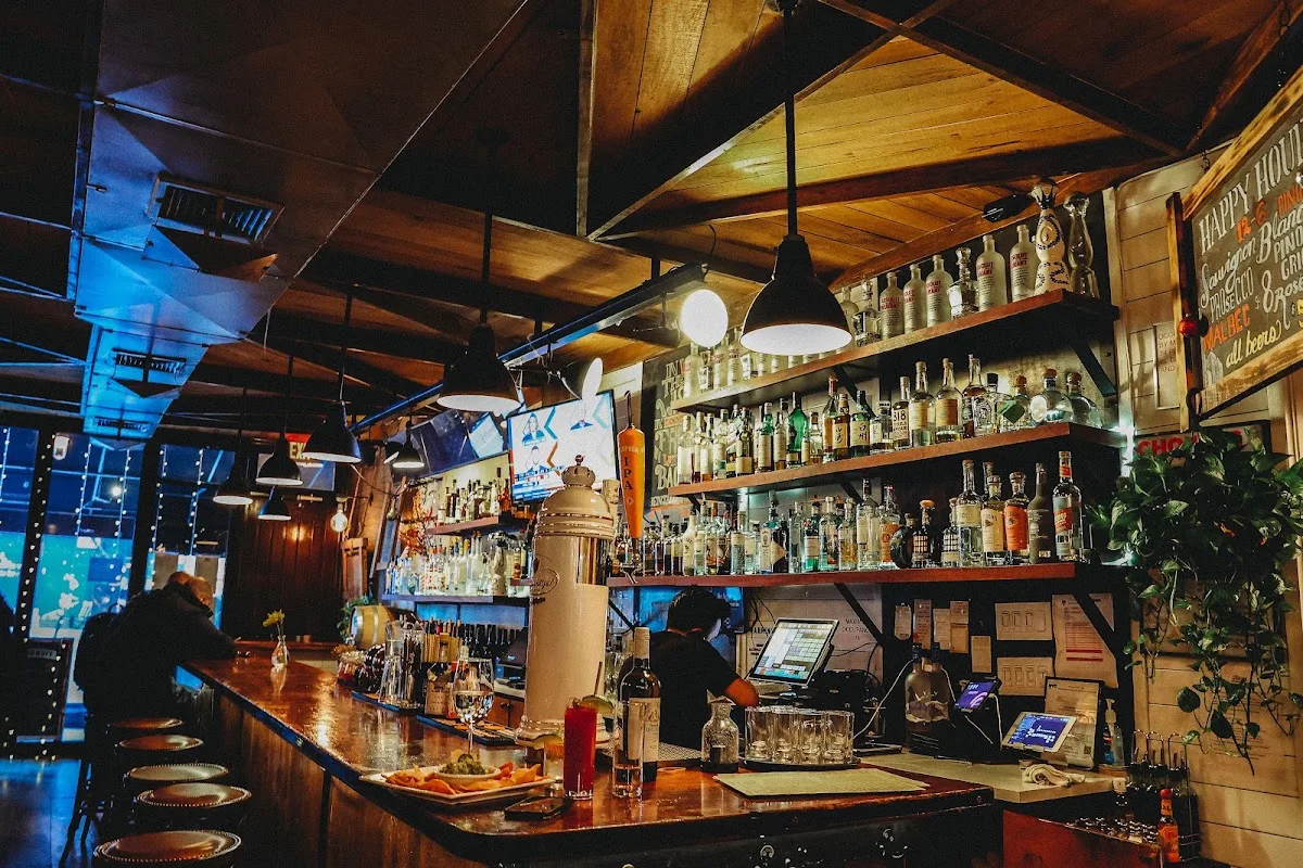 Kurant Wine Bar
