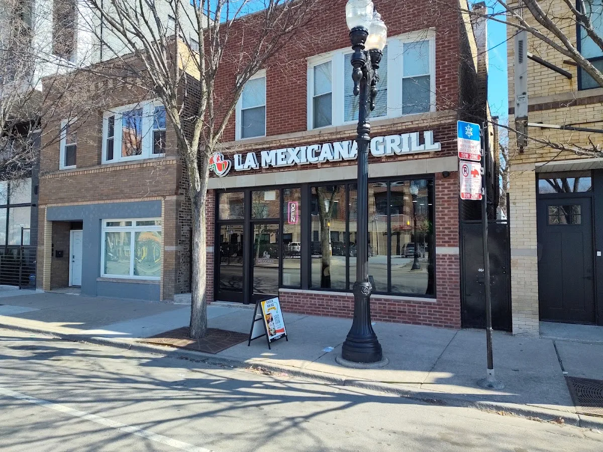 La Mexicana Grill