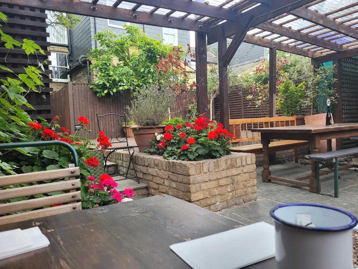 Green Room Cafe & Flower Store