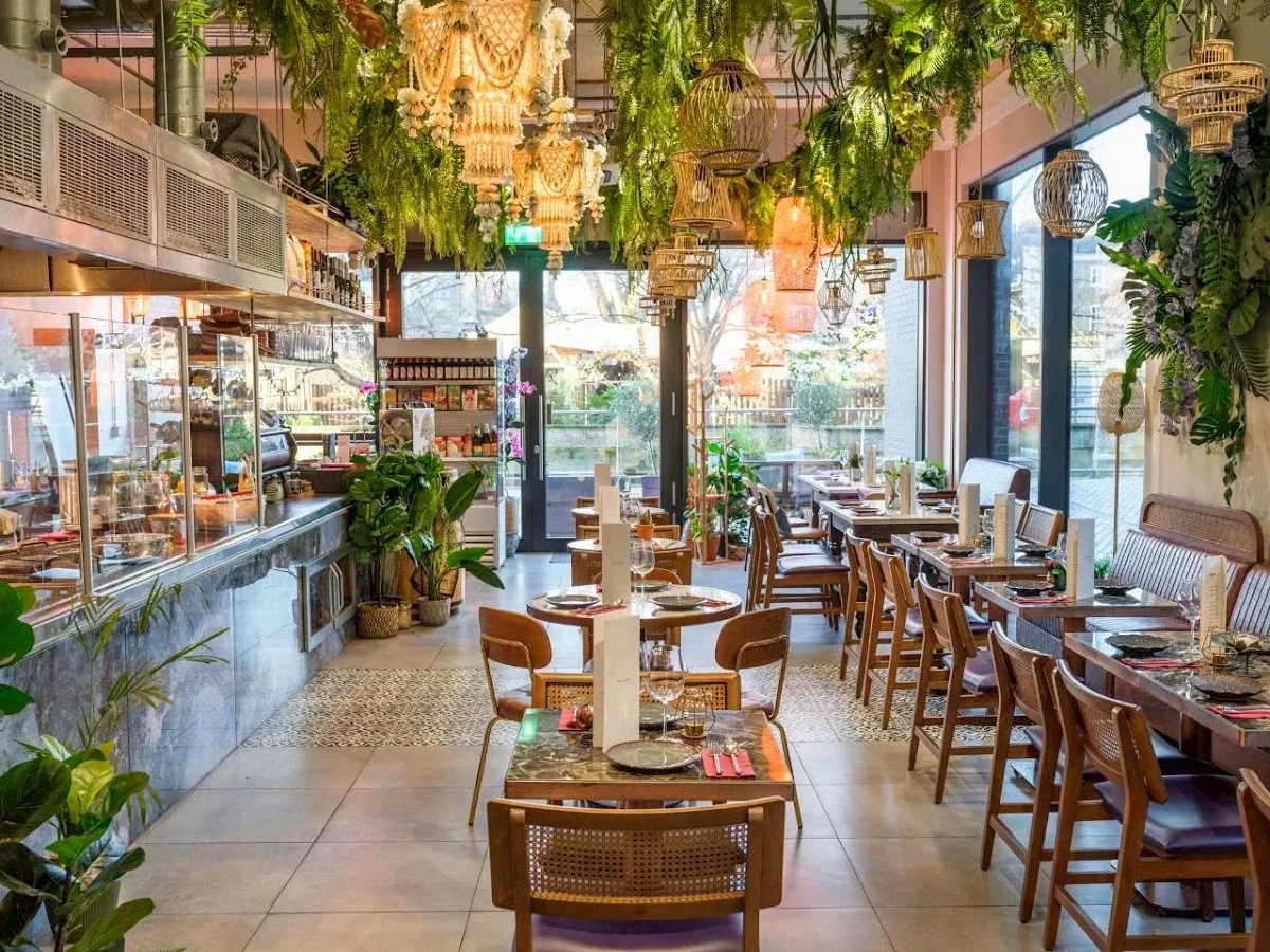 Mai Thai deli