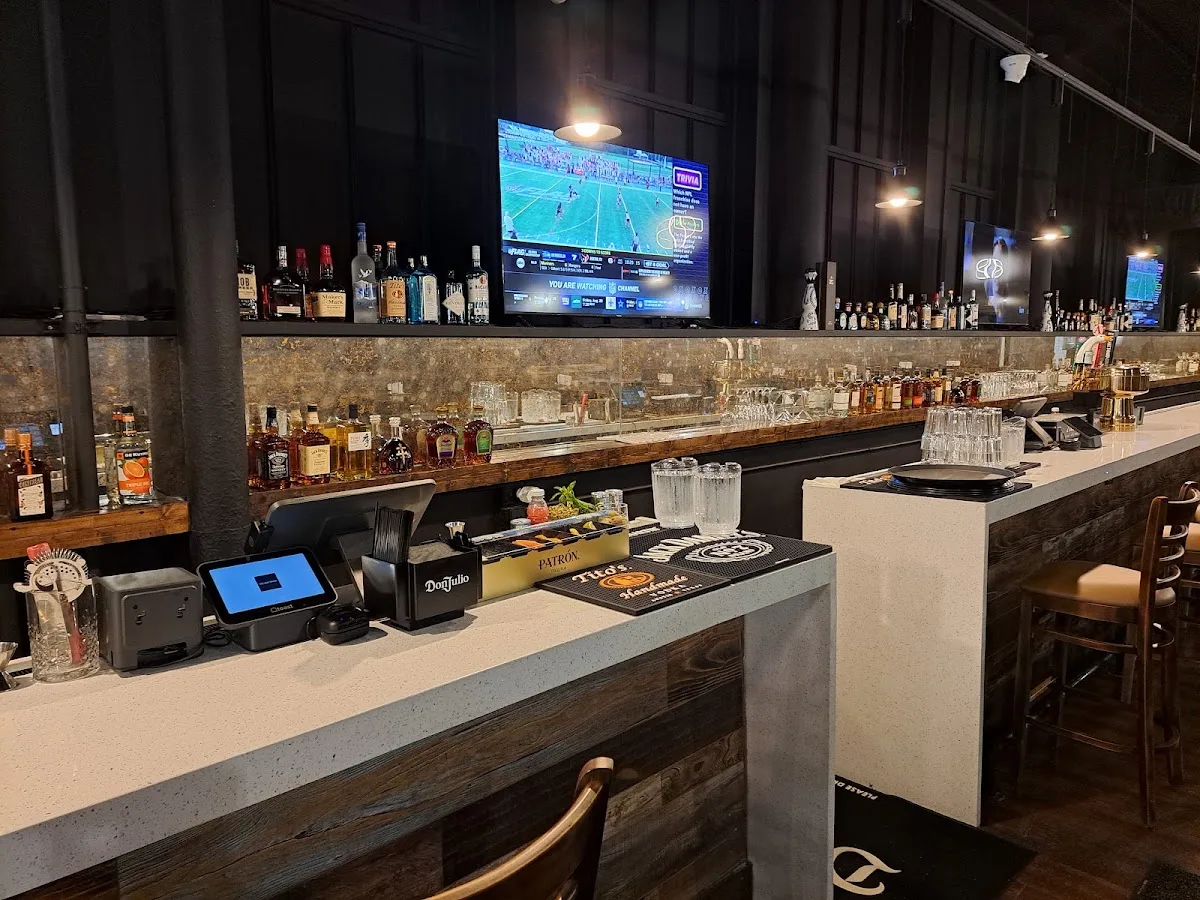 Sol & Stone Bar