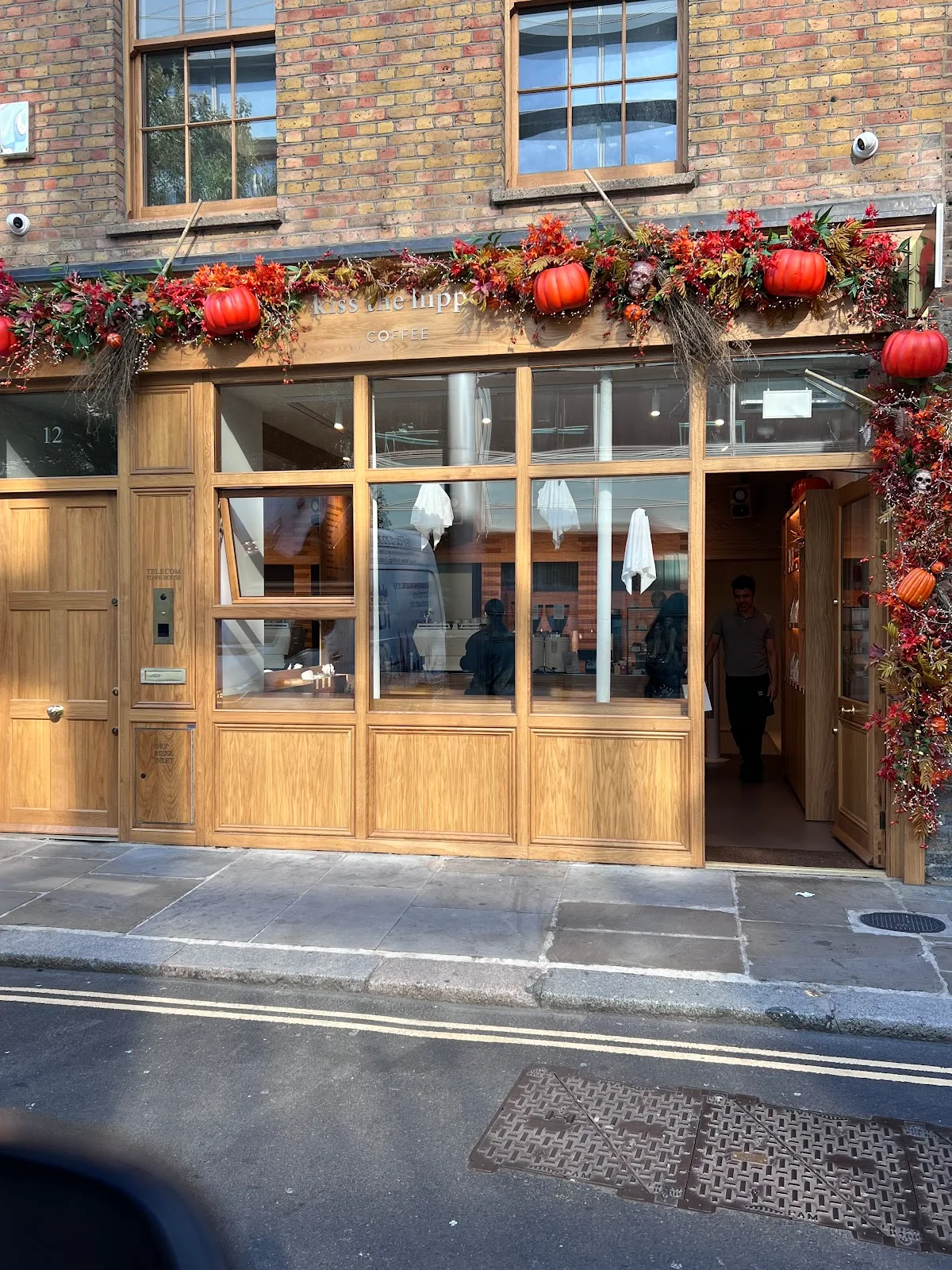 Kiss the Hippo Coffee Spitalfields