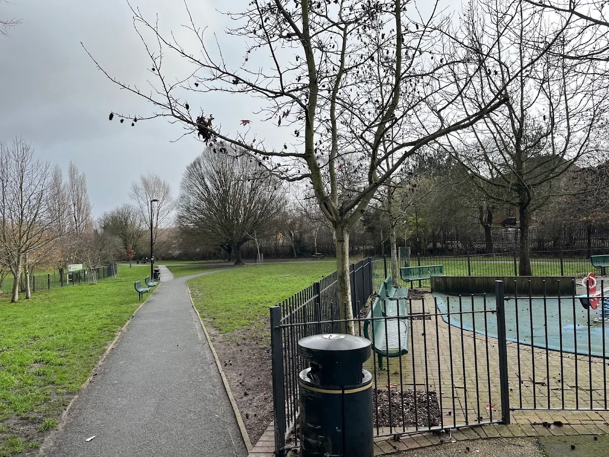 Warwick Gardens