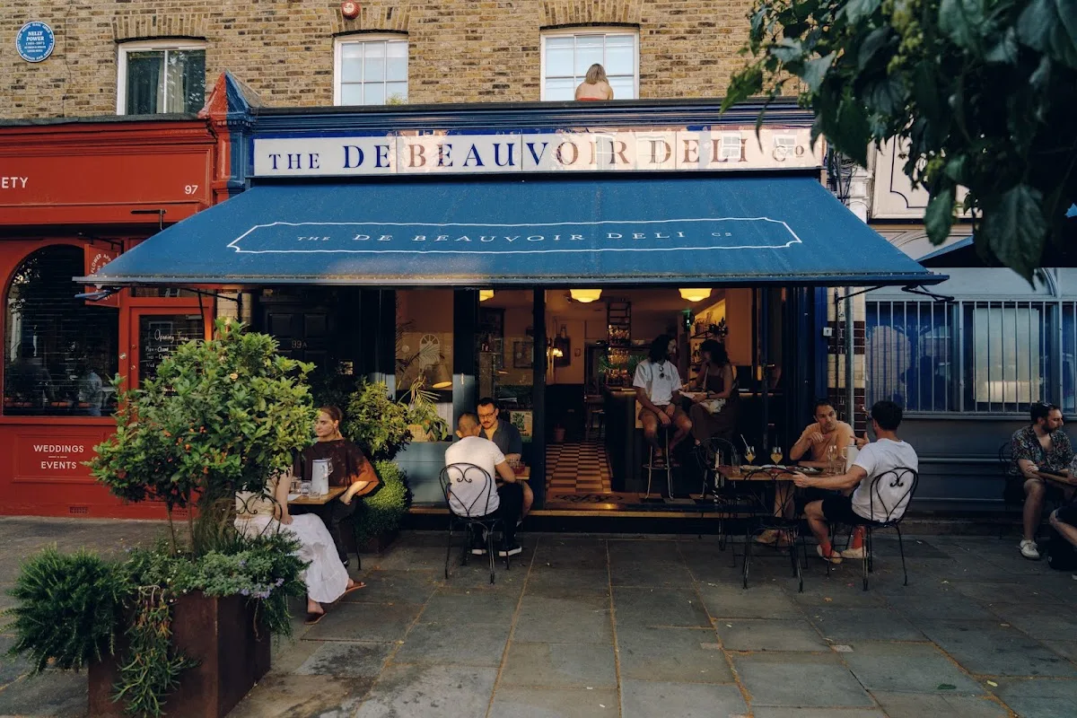 De Beauvoir Deli Cafe and Wines