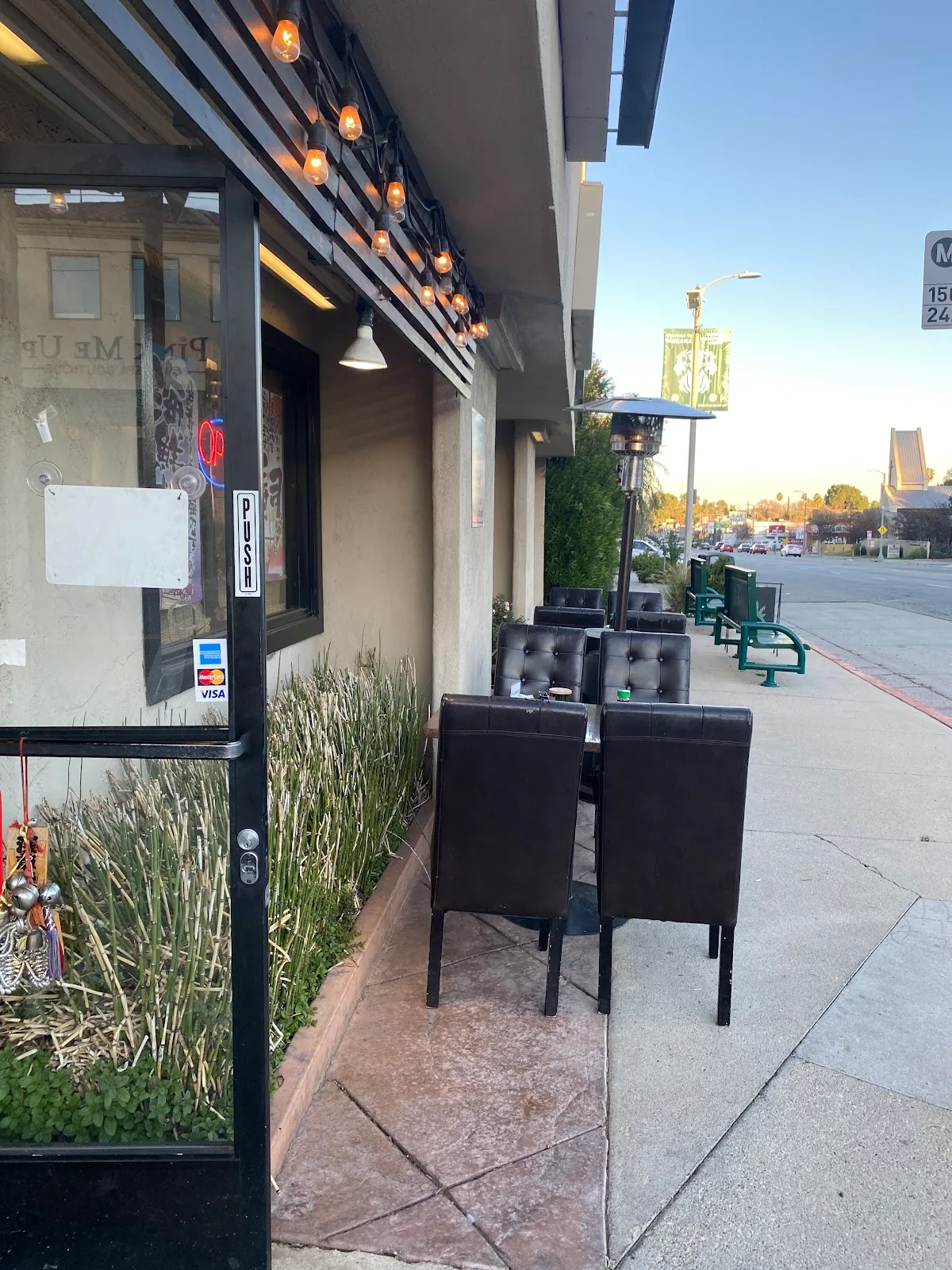 Mon Japanese Restaurant