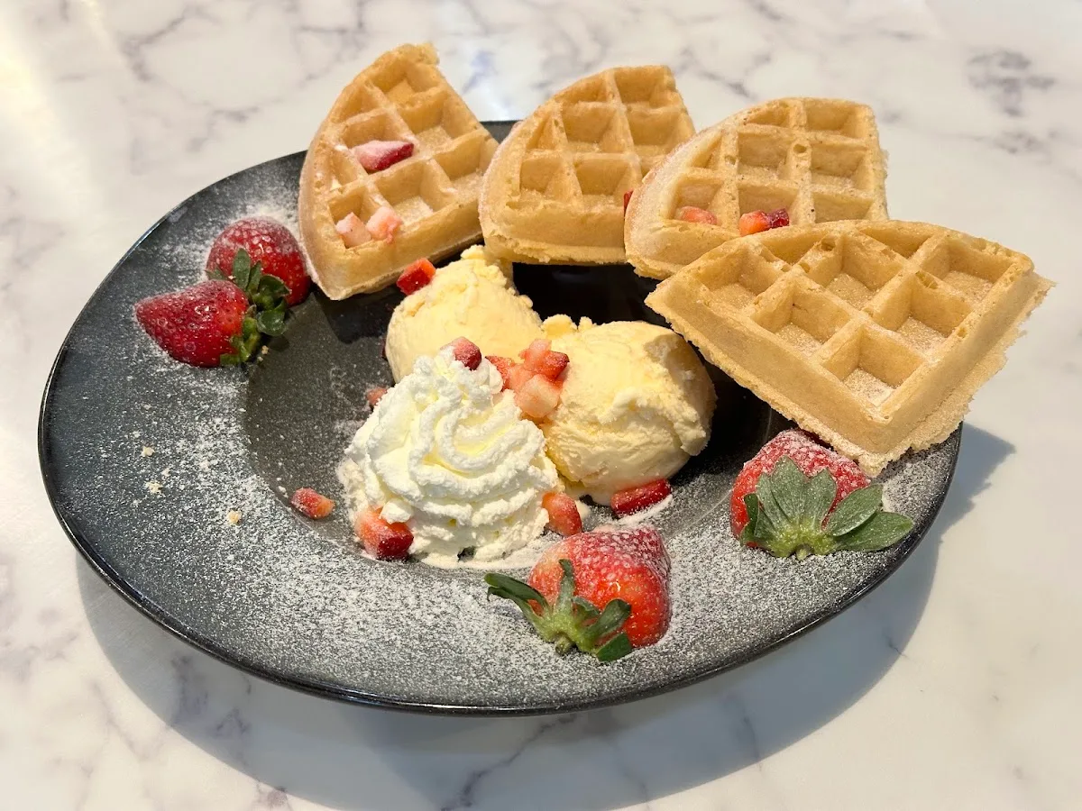 AUTEA SWEETS & EATS