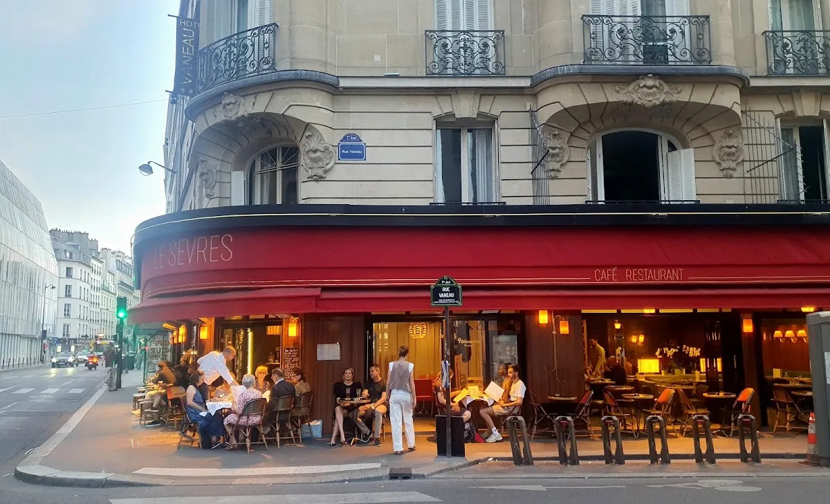 Le Sèvres