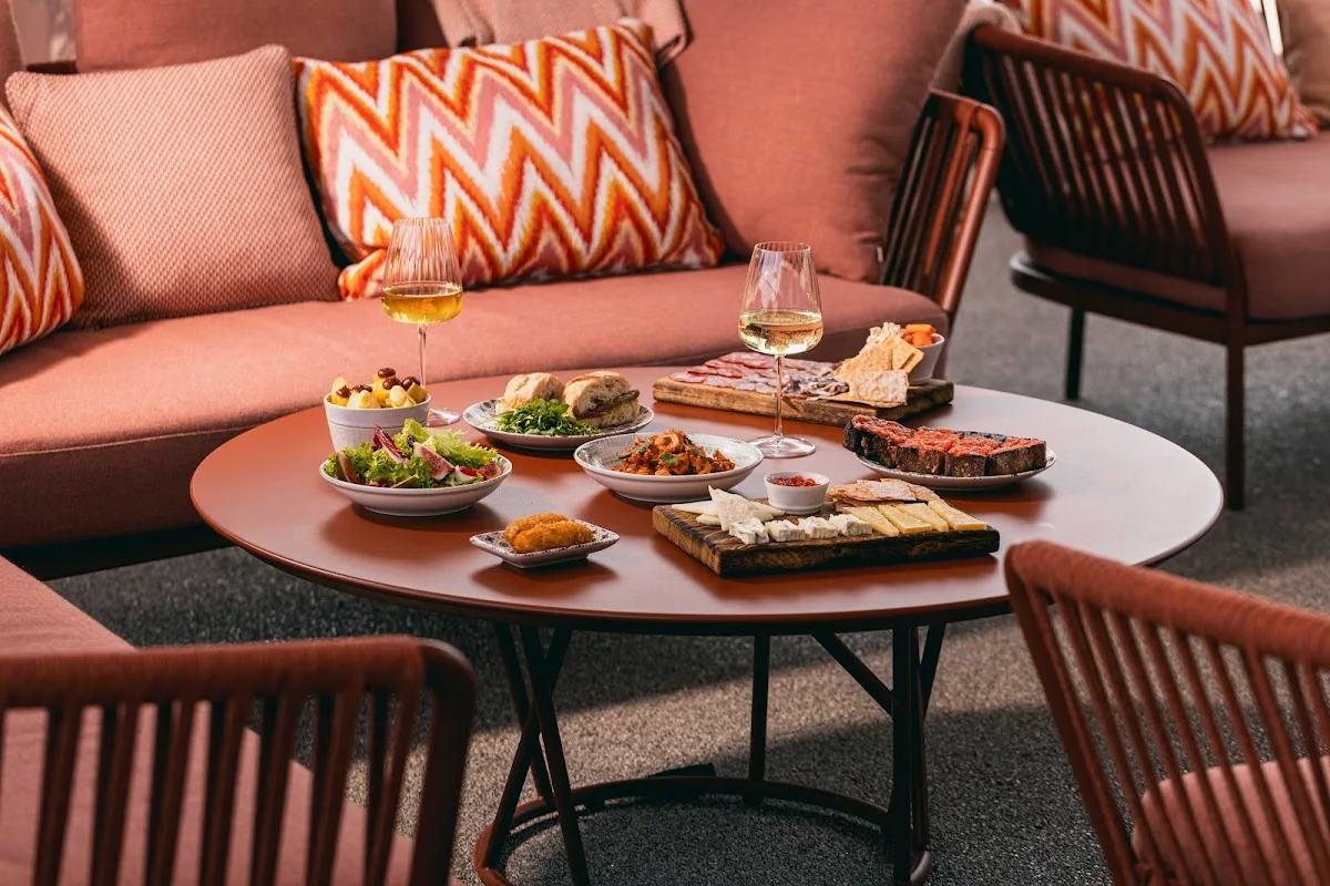 JOIA Restaurant, Bar & Rooftop
