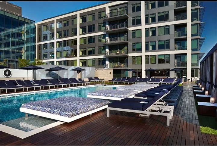 Bang Salon & Aura Spa Yards