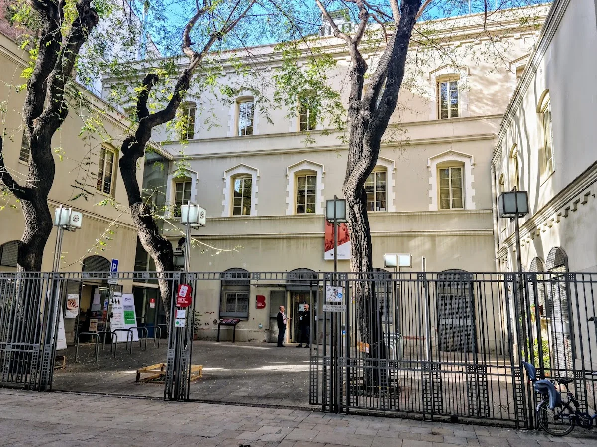 Biblioteca El Poble-sec - Francesc Boix