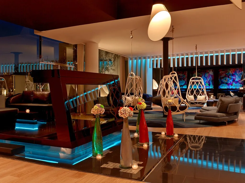 W Lounge
