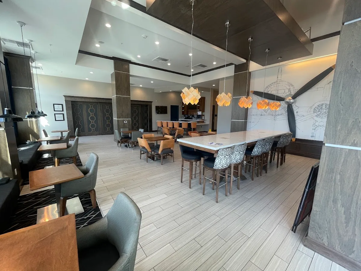 Flight Deck Lounge