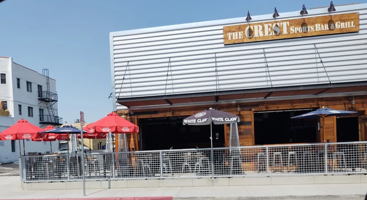 The Crest Sports Bar & Grill
