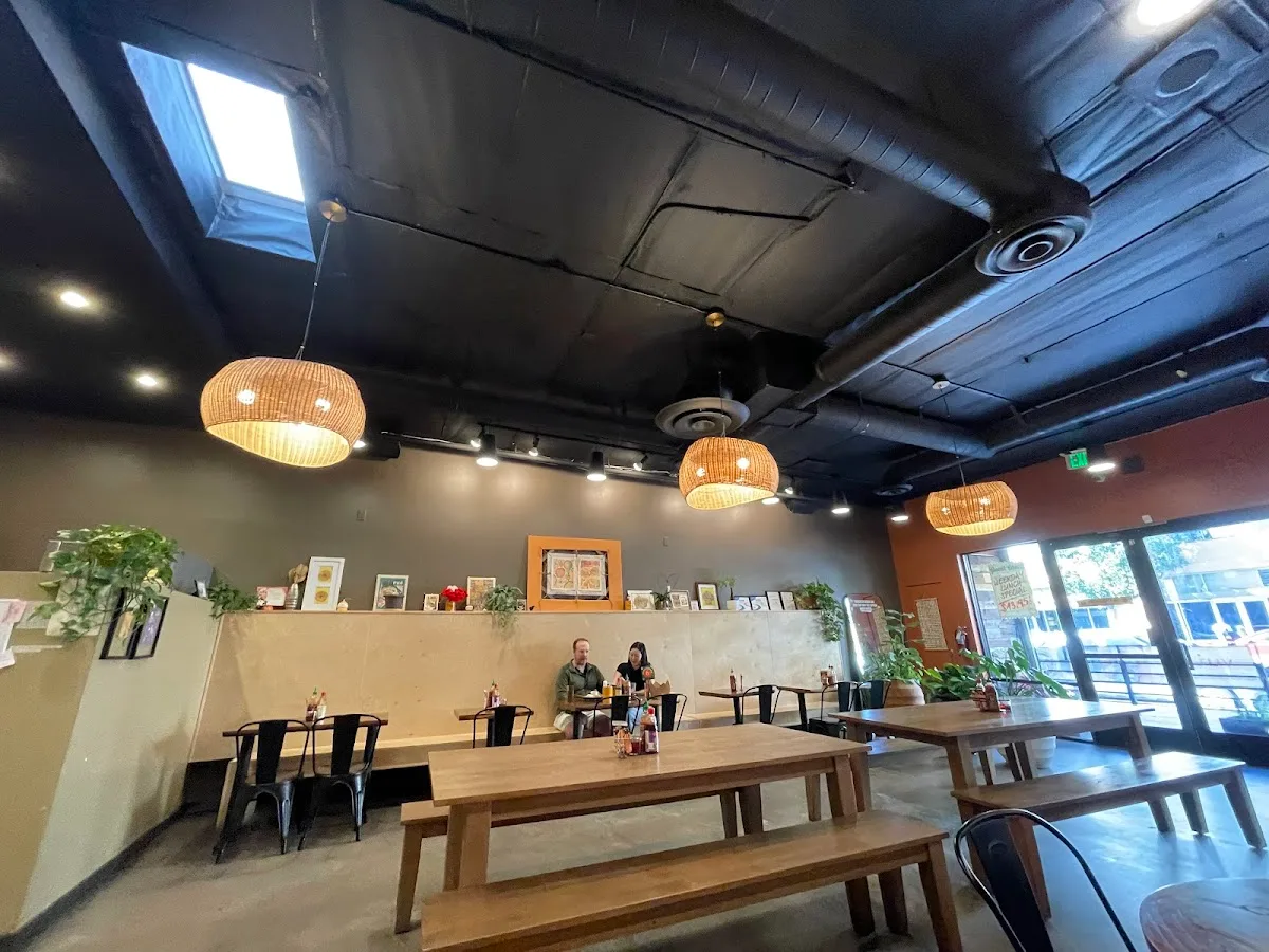 Vui Ve - North Hollywood