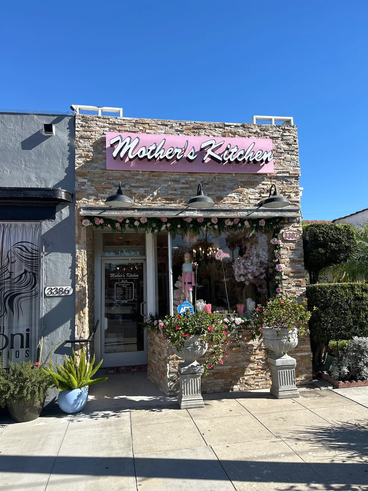 Mother's Kitchen