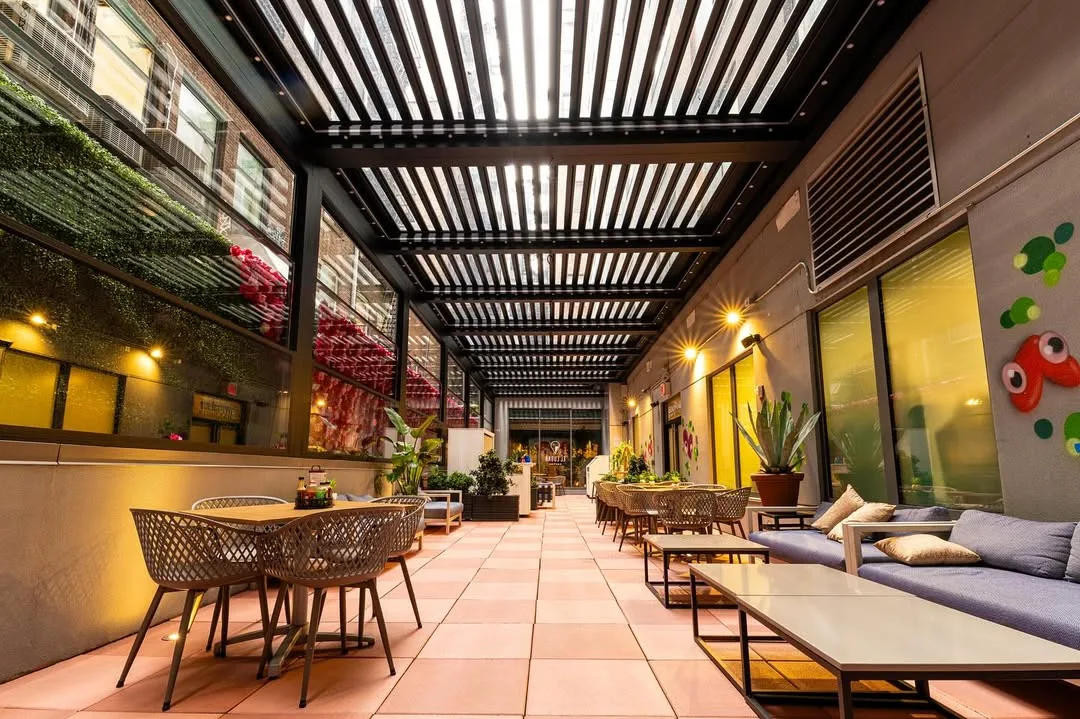 El Lugar Cantina