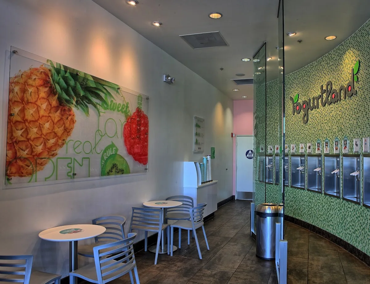 Yogurtland Midtown