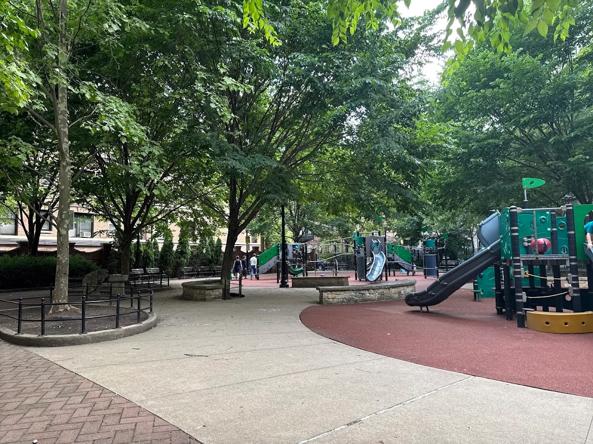Goudy (William) Square Park