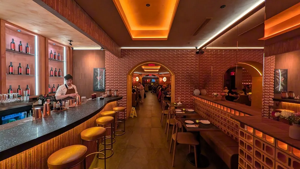 Unglo Thai Restaurant and Bar