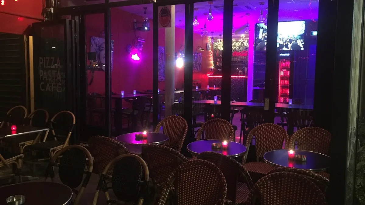 Restaurant Pilou Cantine Paris 11
