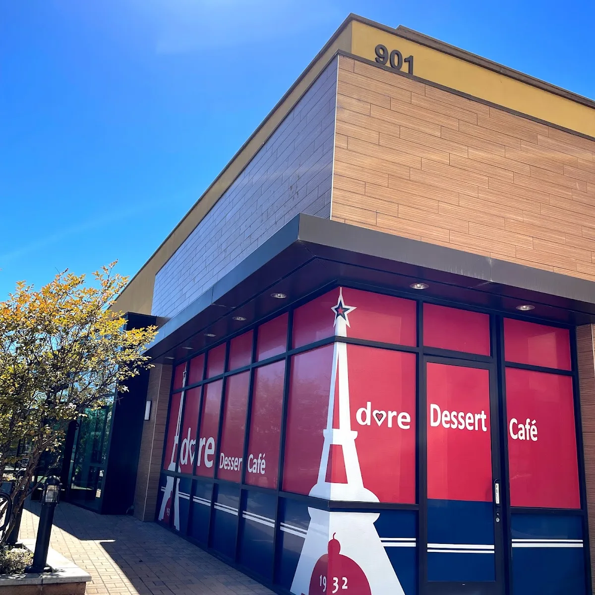 Adore Dessert Café