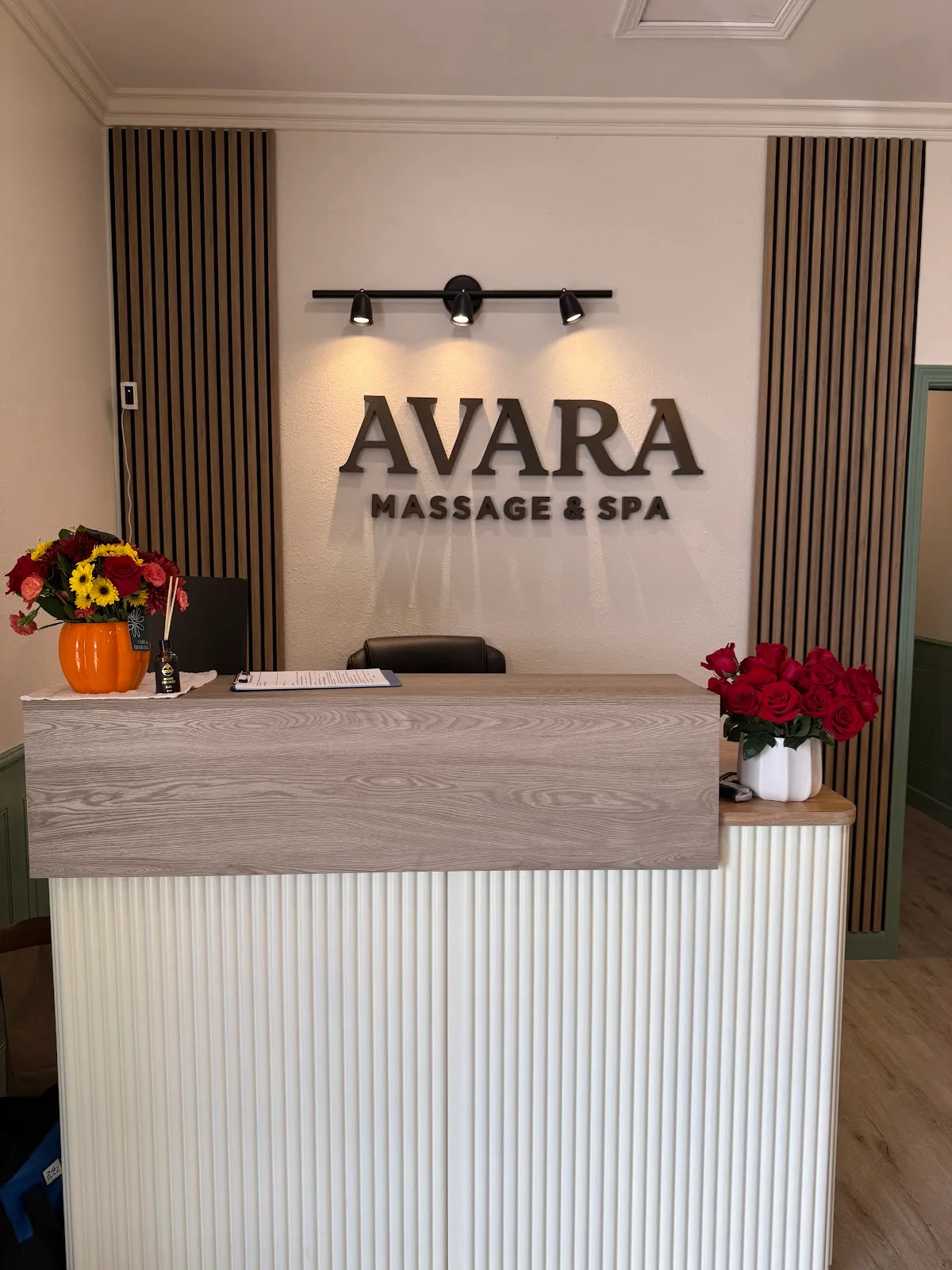 AVARA MASSAGE AND SPA