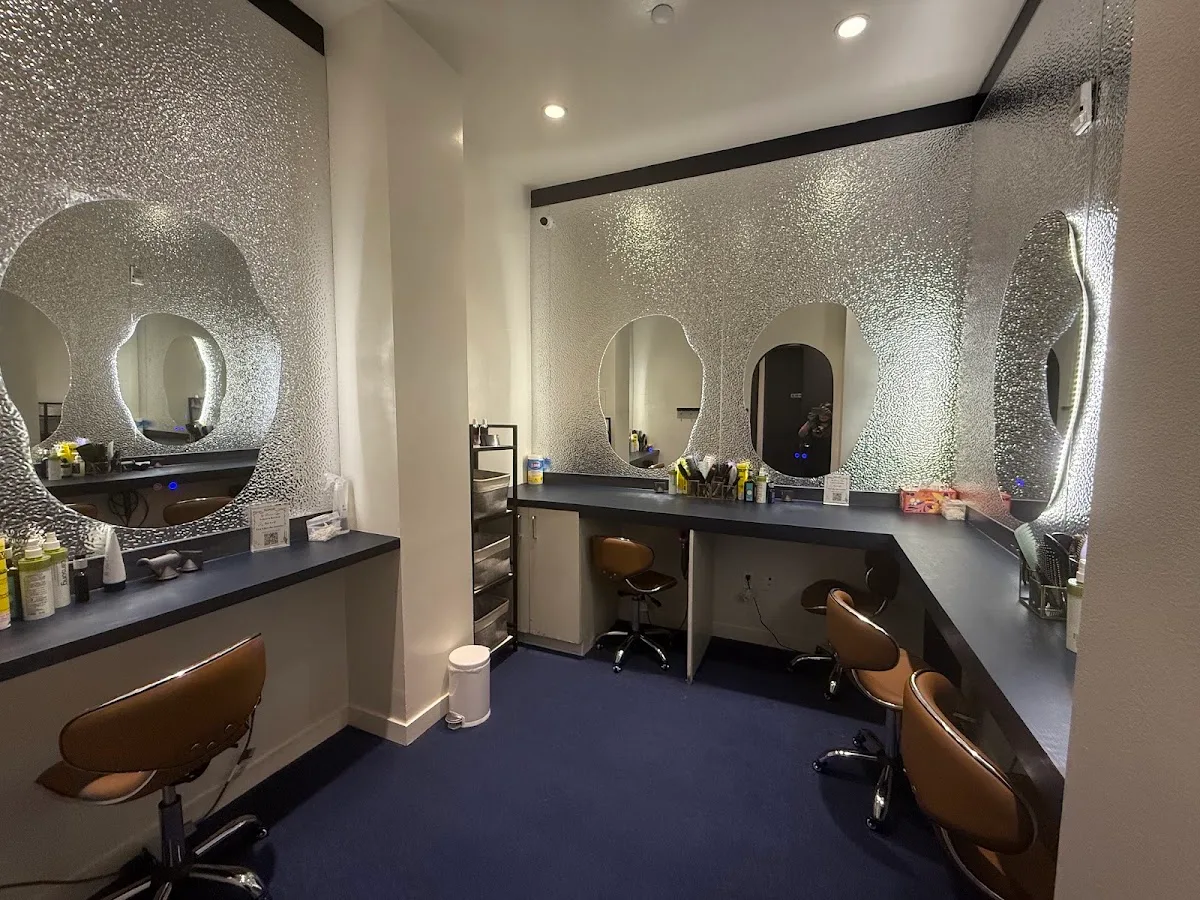 LU DREAM SPA 路梦养生馆 - Chelsea