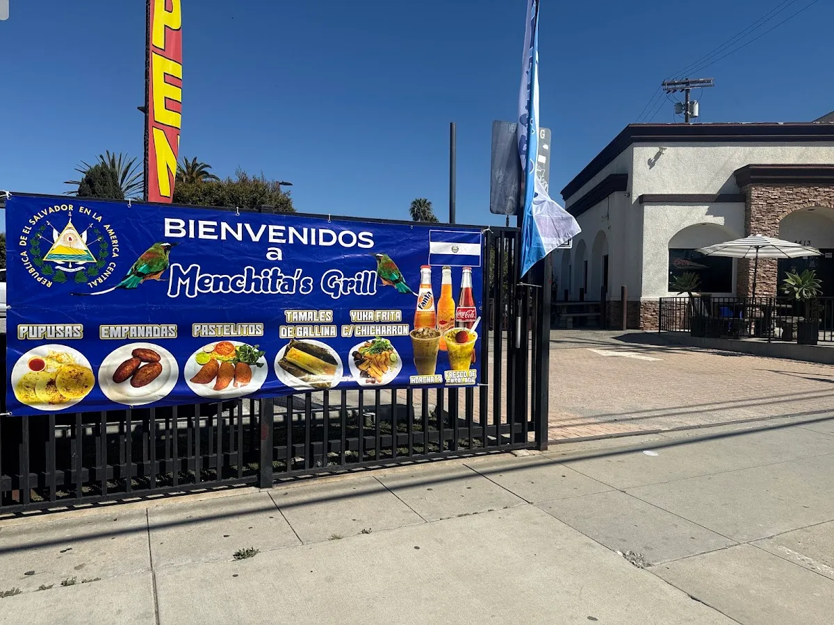 Menchita’s Cafe y Restaurante