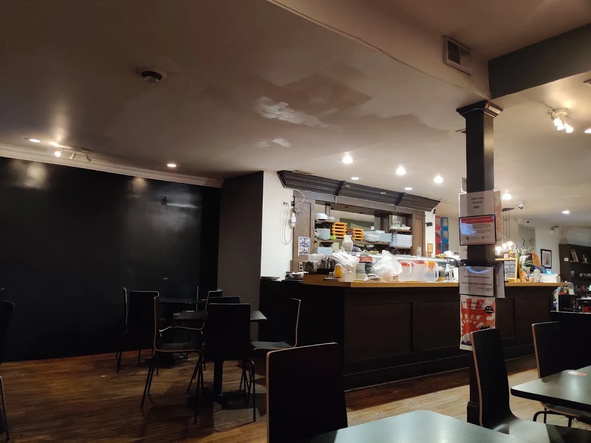 Diva Thai & Sushi Bar