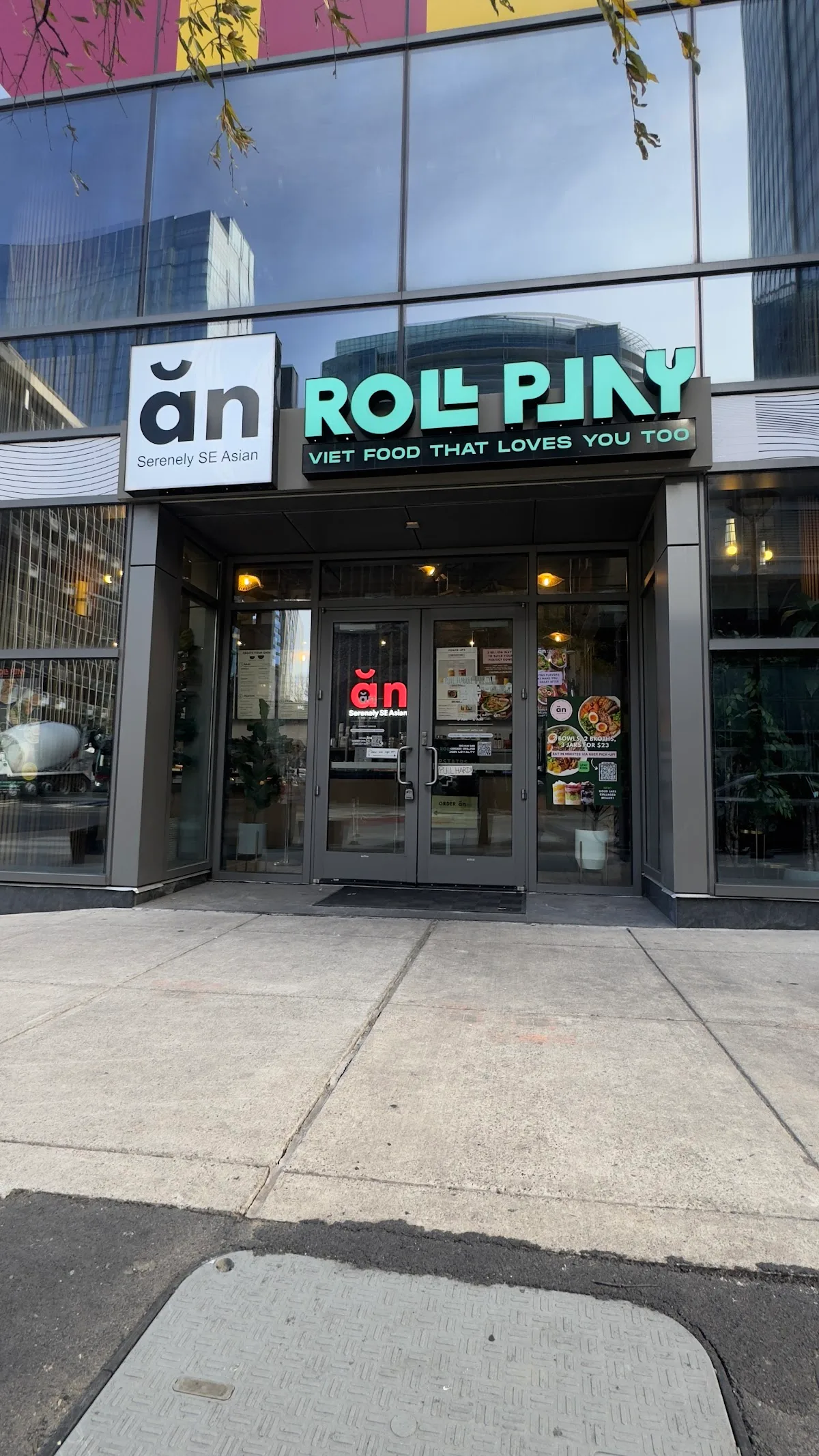 RollPlay: Viet Food That Loves You!