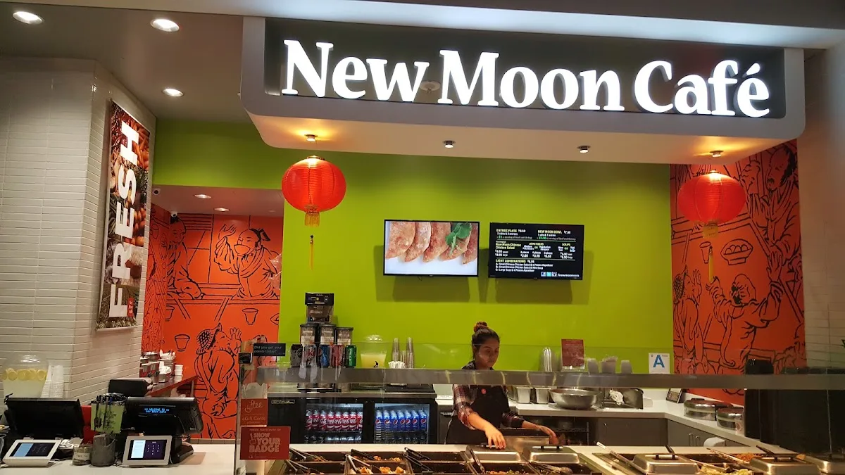 New Moon Cafe