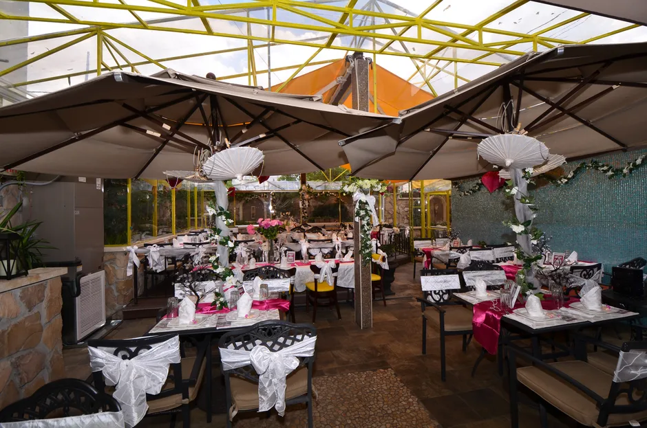 Victory Sweet Shop/Victory Garden Cafe
