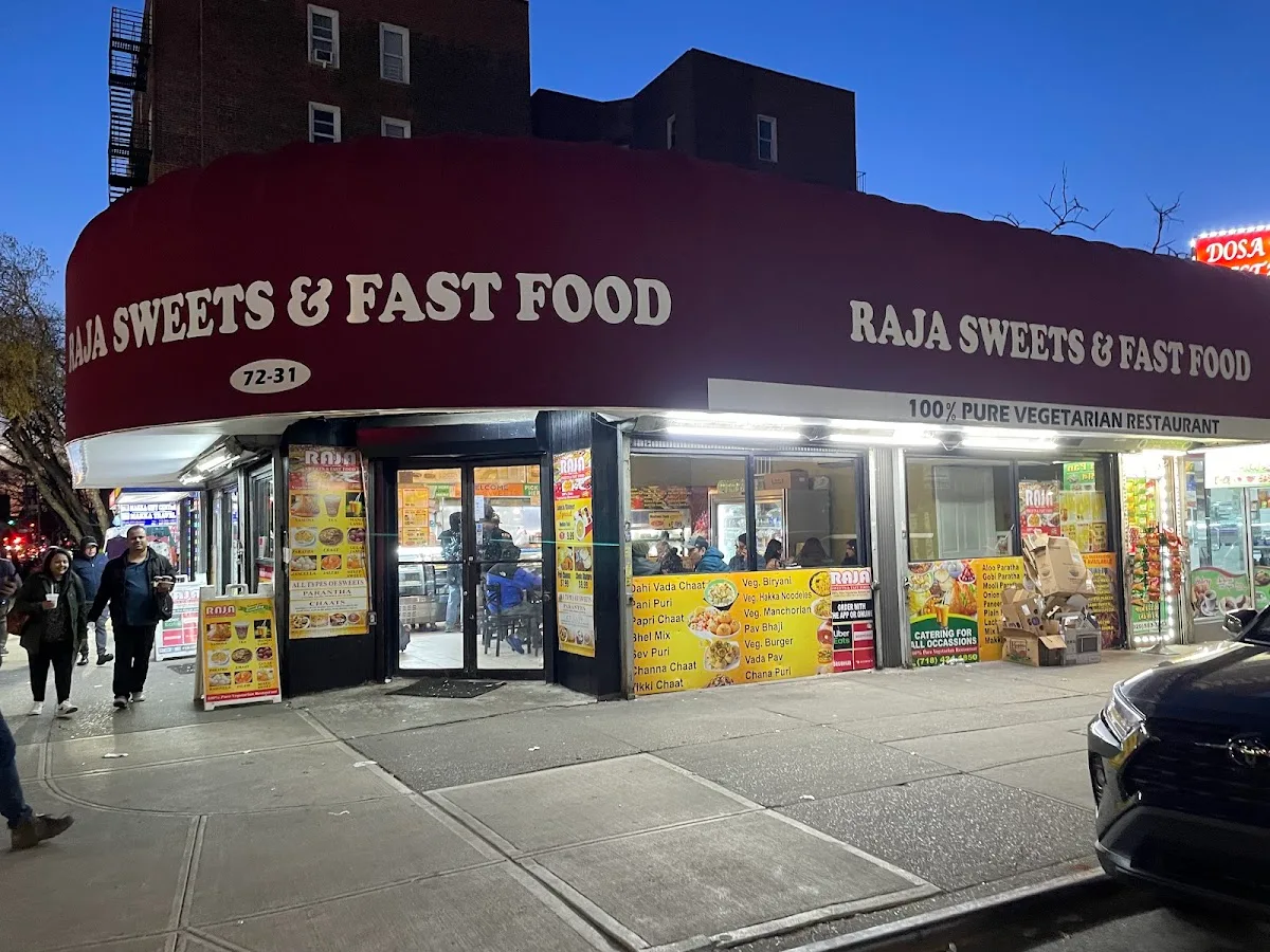 Raja Sweets & Fast Food