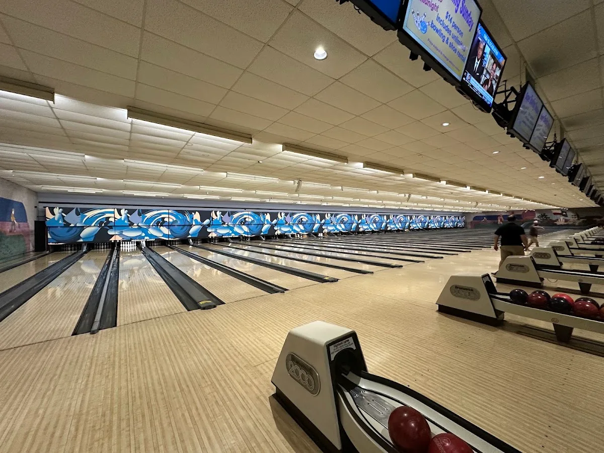 Highland Lanes