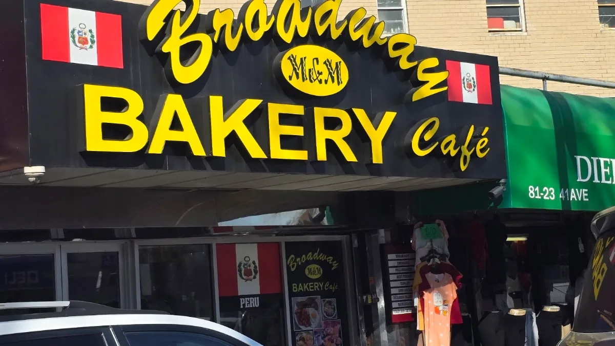 M & M Broadway Bakery Cafe